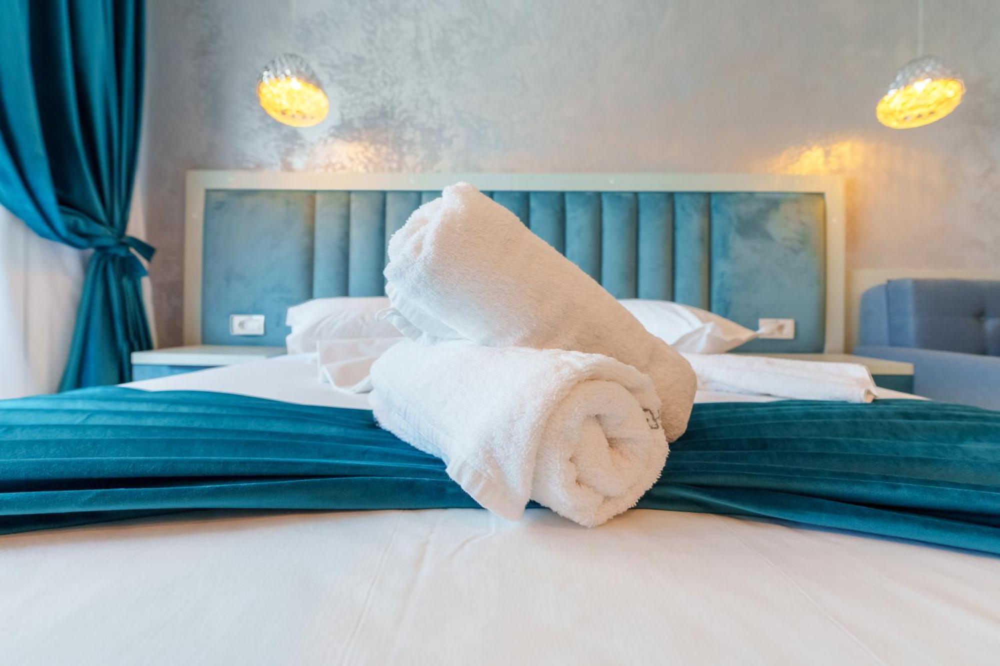 Hotel Kalya Navodari Bagian luar foto