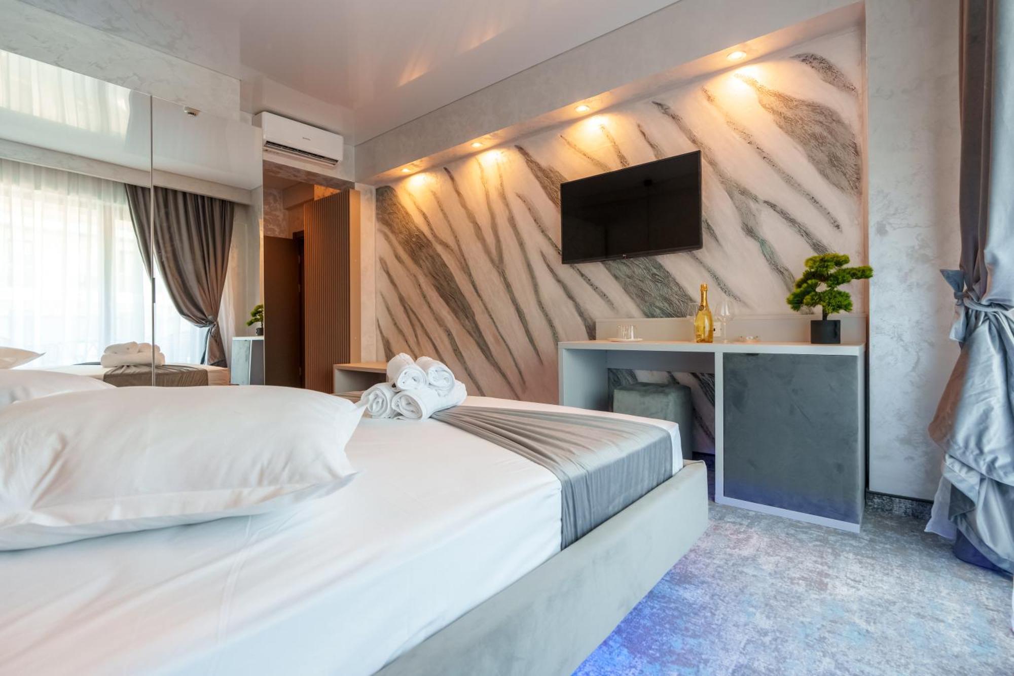 Hotel Kalya Navodari Bagian luar foto