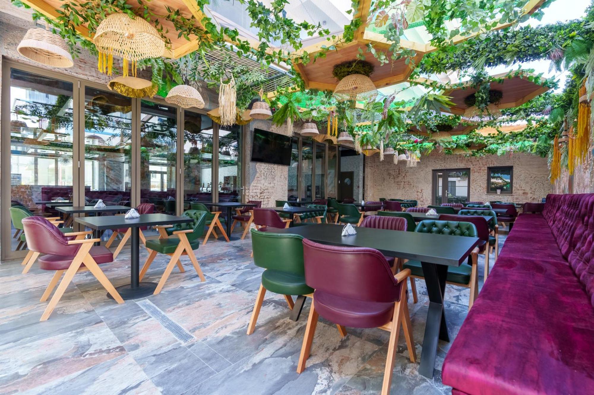 Hotel Kalya Navodari Bagian luar foto