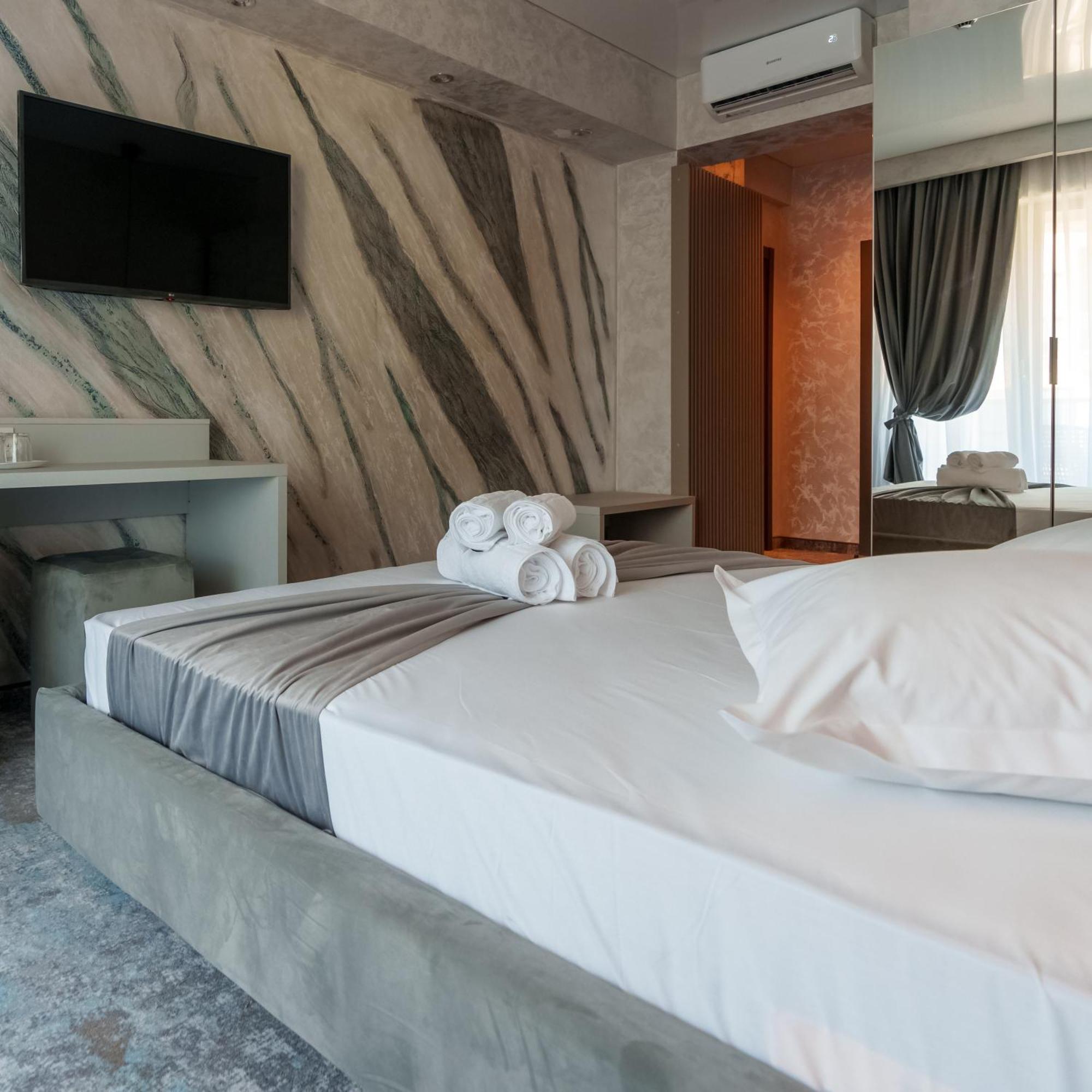 Hotel Kalya Navodari Bagian luar foto
